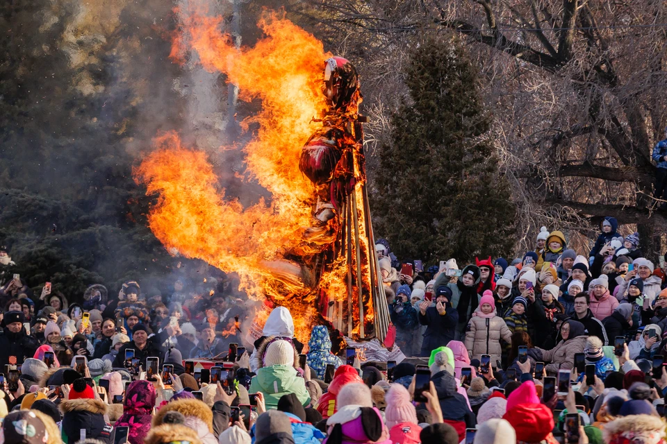 В Сыктывкаре спустя пять лет снова сожгут чучело Масленицы.