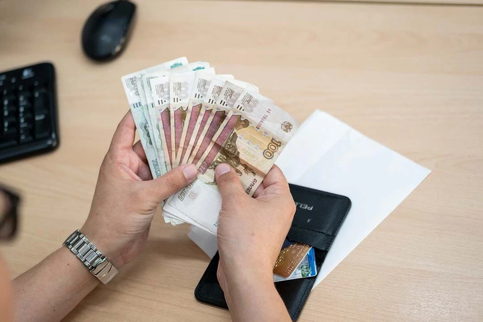 Чаще всего кредитками пользуются россияне от 20 до 39 лет.