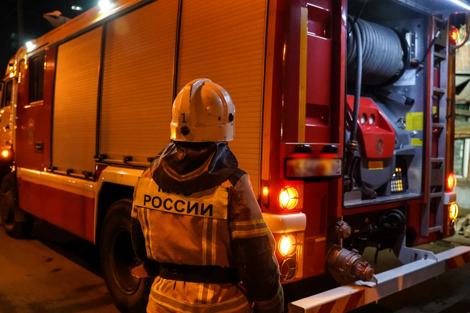 В результате пожара в пункте полиции затопило потолок