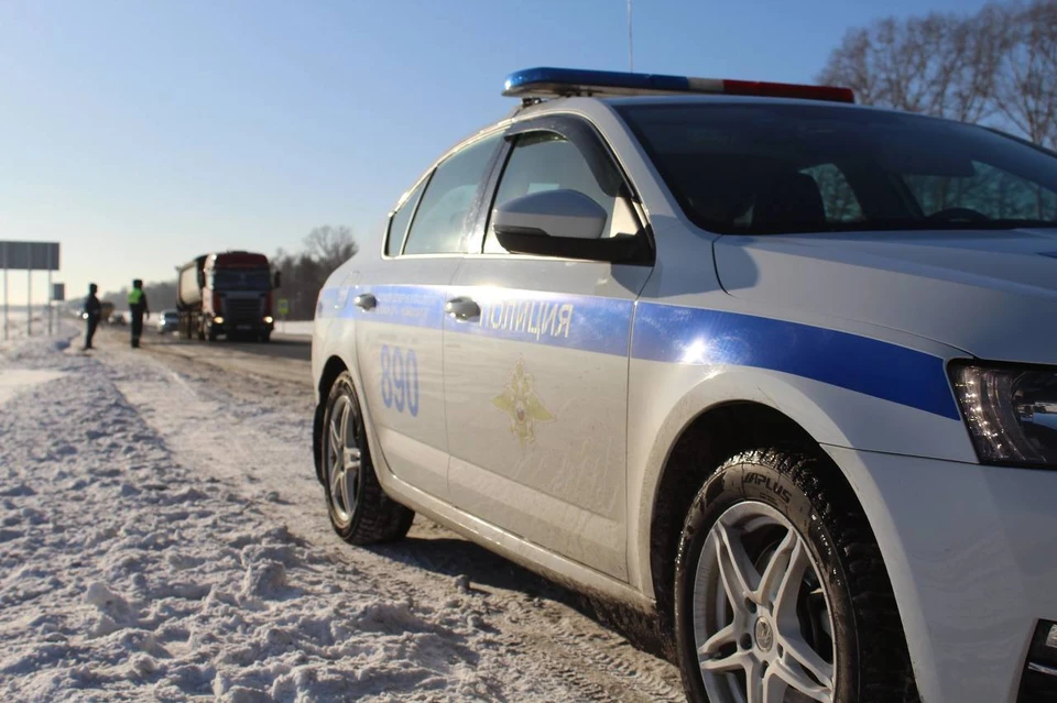 Госавтоинспекция Кузбасса усилили контроль на загородных автодорогах.