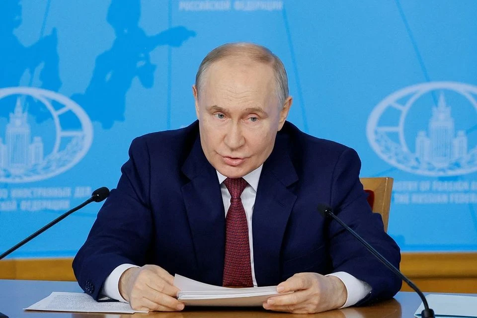 Владимир Путин потребовал пресекать попытки разобщить и расколоть общество РФ