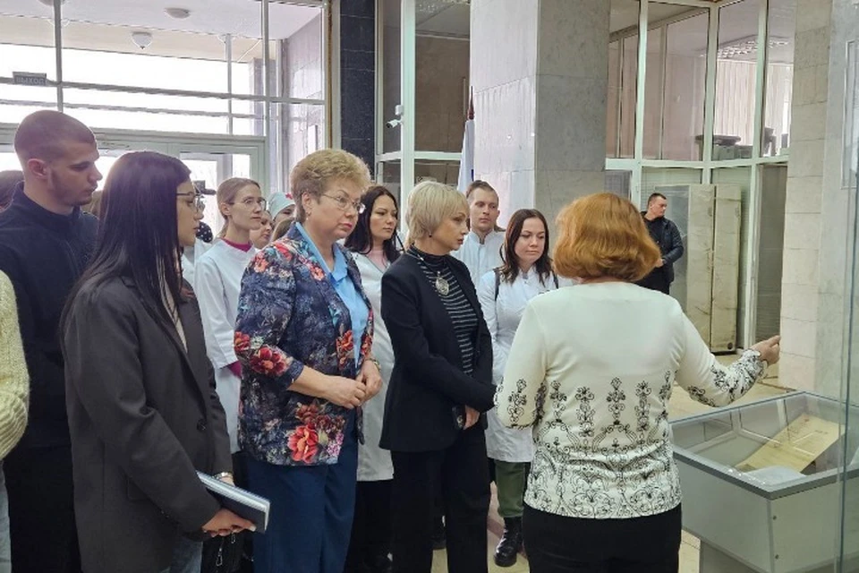 Экспозиция охватывает обширный период, начиная с дореволюционного времени и заканчивая событиями 2014 года и специальной военной операцией. ФОТО: ТГ-канал Ольги Бас