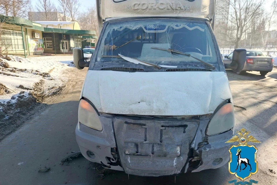 Пожилой мужчина получил травмы и был госпитализирован с места аварии