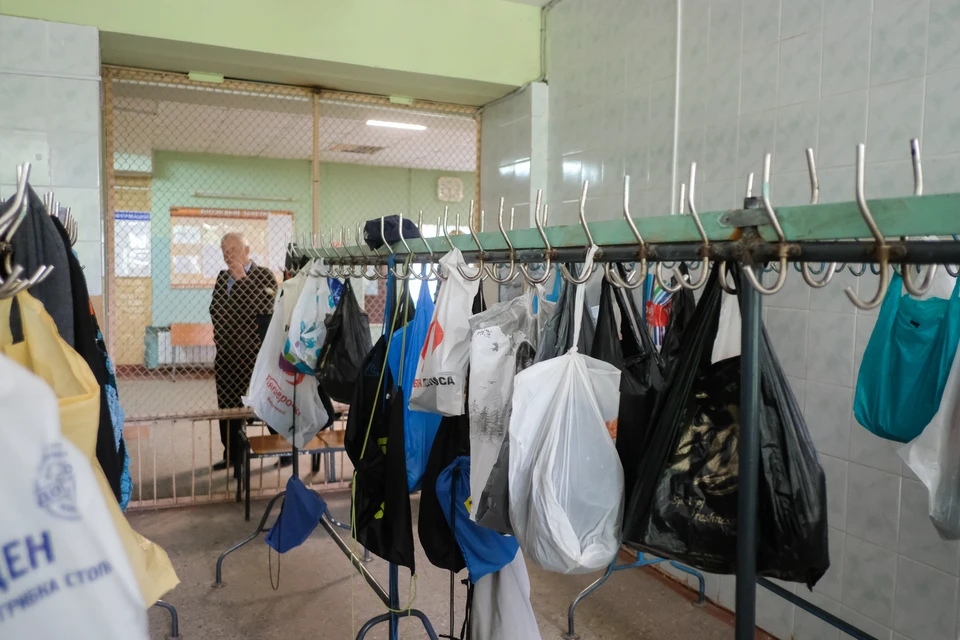 Власти Петербурга выделили почти миллиард рублей субсидий частным школам и детсадам на зарпалты и закупку учебников.