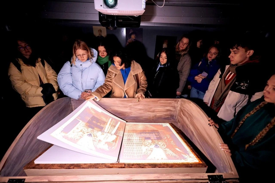 Экспозицию автопоезда можно посмотреть в Стаханове. ФОТО: Министерство образования и науки Донецкой Народной Республики