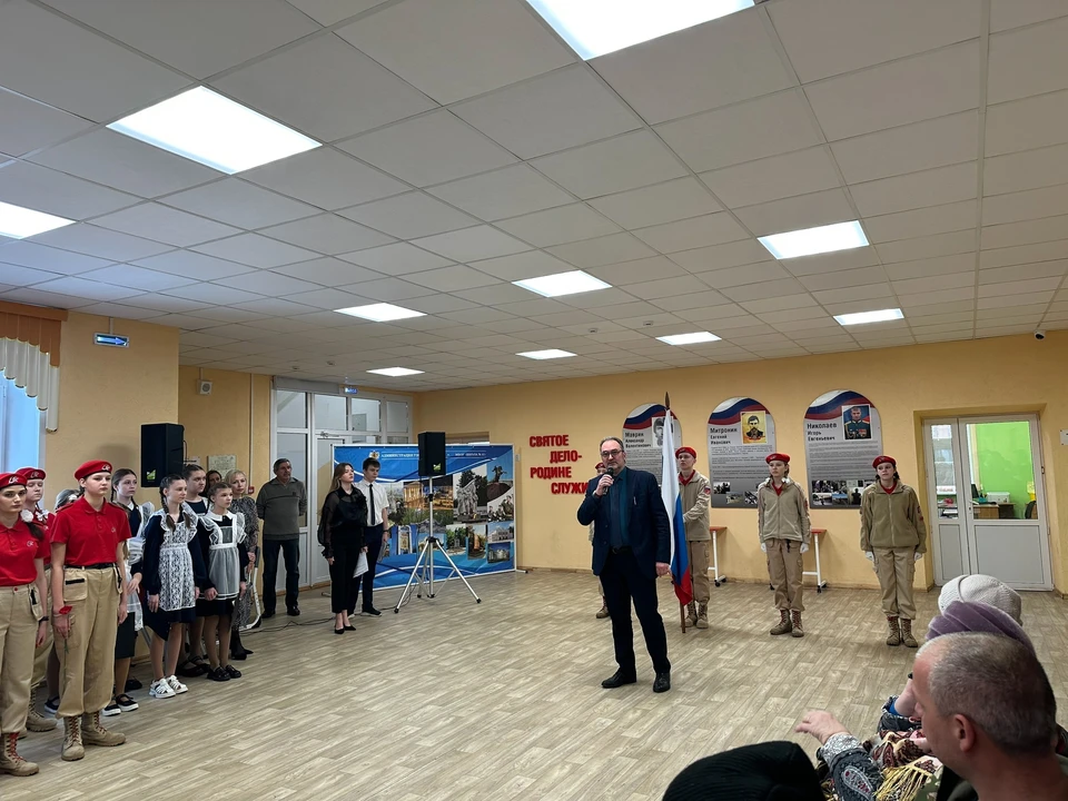 Линейка, посвященная открытию Аллеи Памяти, состоялась 5 марта. Фото: школа №41 города Рязани.