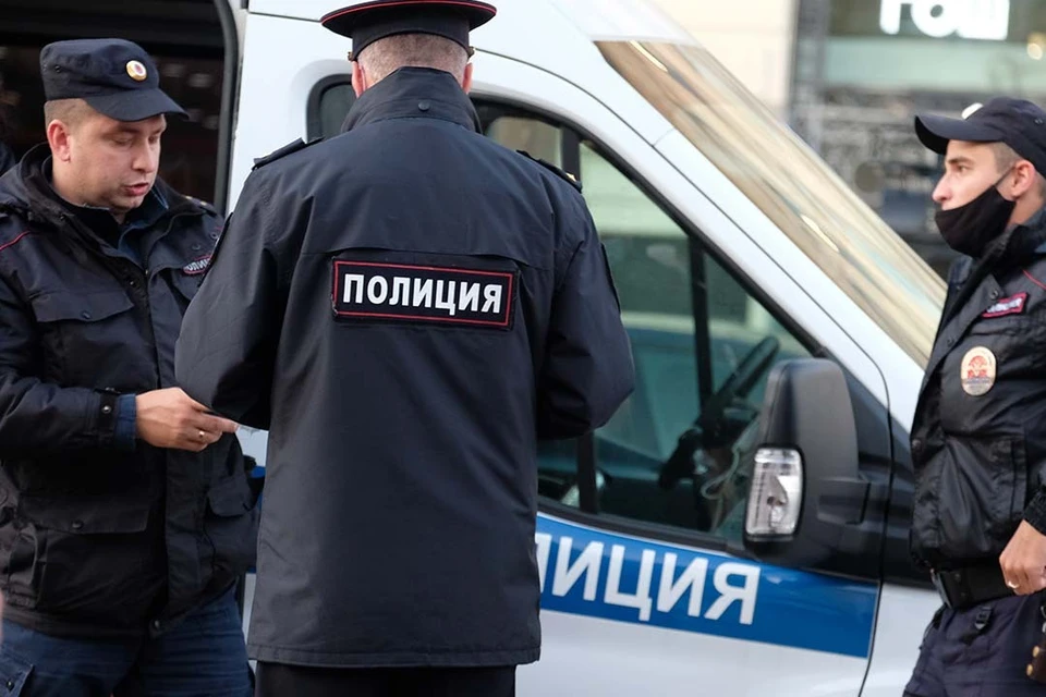 Решается вопрос о возбуждении уголовного дела.