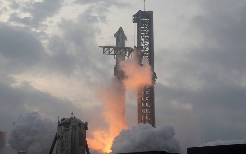Компания SpaceX сообщила о потере космического корабля Starship. Фото:соцсети