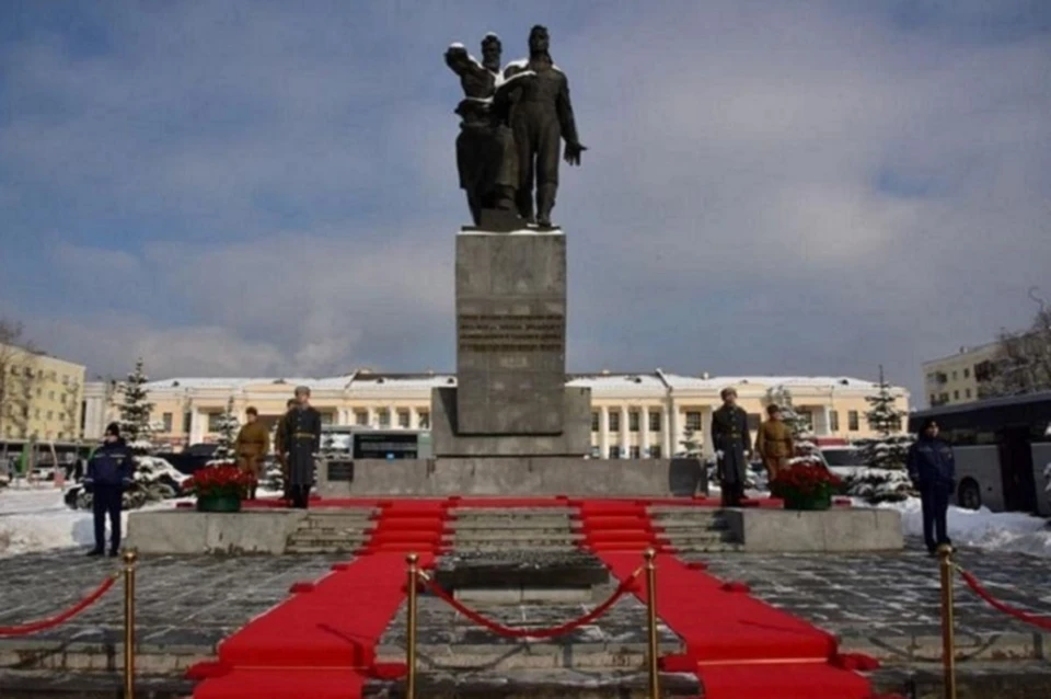 На церемонии присутствовали сотни уральцев. Фото: Департамент информполитики Свердловской области