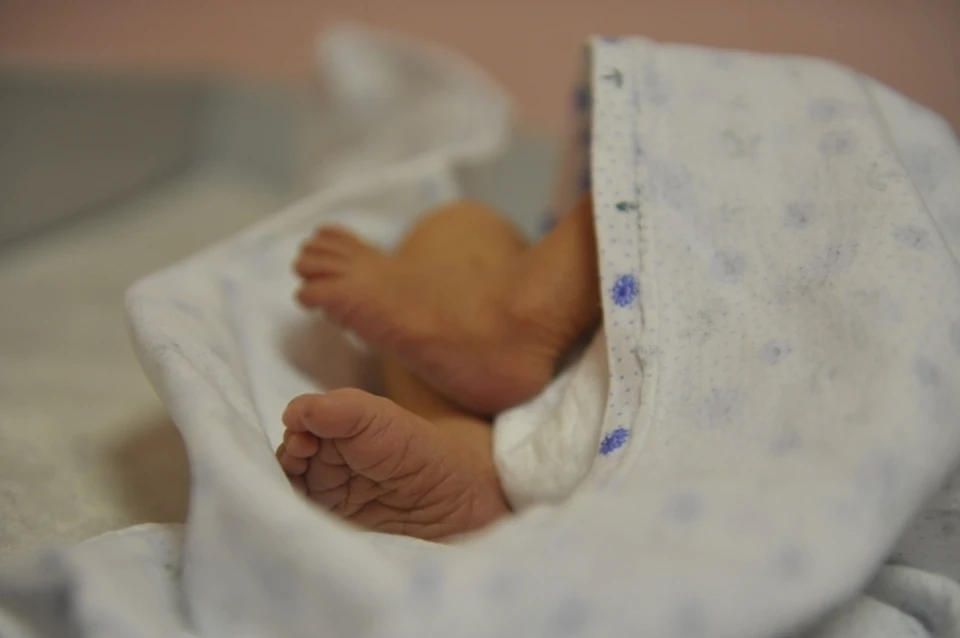Во время естественных родов возникли осложнения - плоду угрожала асфиксия