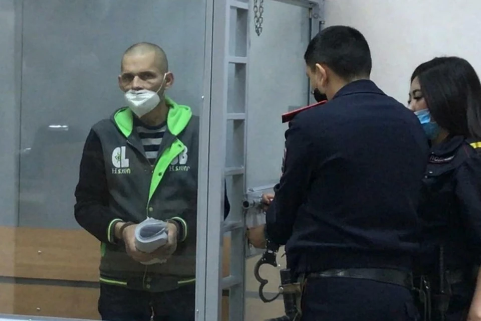 Александр Куфтерин отбывает пожизненное заключение в колонии особого режима. На фото: рецидивист на судебном заседании в декабре 2020 года. Фото: СУ СК по РБ