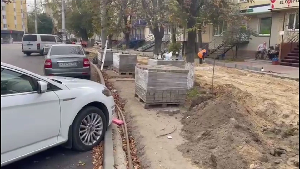 Подрядчика в Калуге оштрафовали почти на 300 тысяч рублей за срыв сроков ремонта дороги