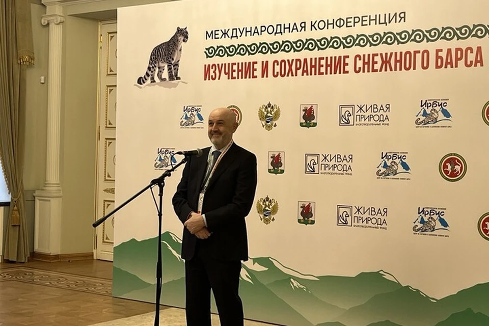 Как подчеркнул Узденов, снежный барс является символом тюркских народов, России.