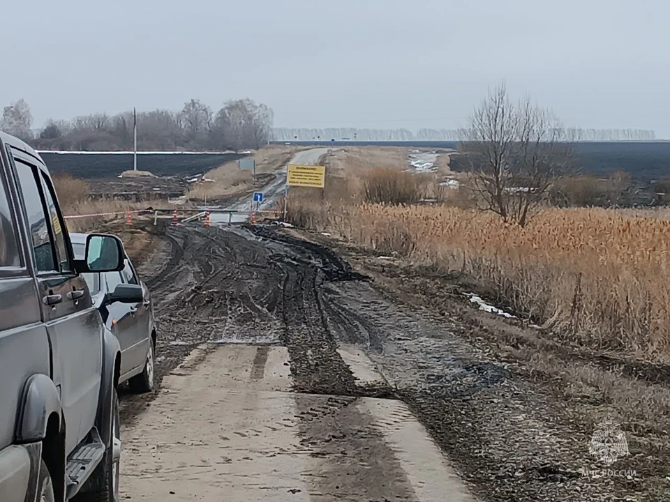 Под Ульяновском в Больших Ключищах река поднялась на 120 см над уровнем моста | ФОТО: ГУ МЧС России по Ульяновской области