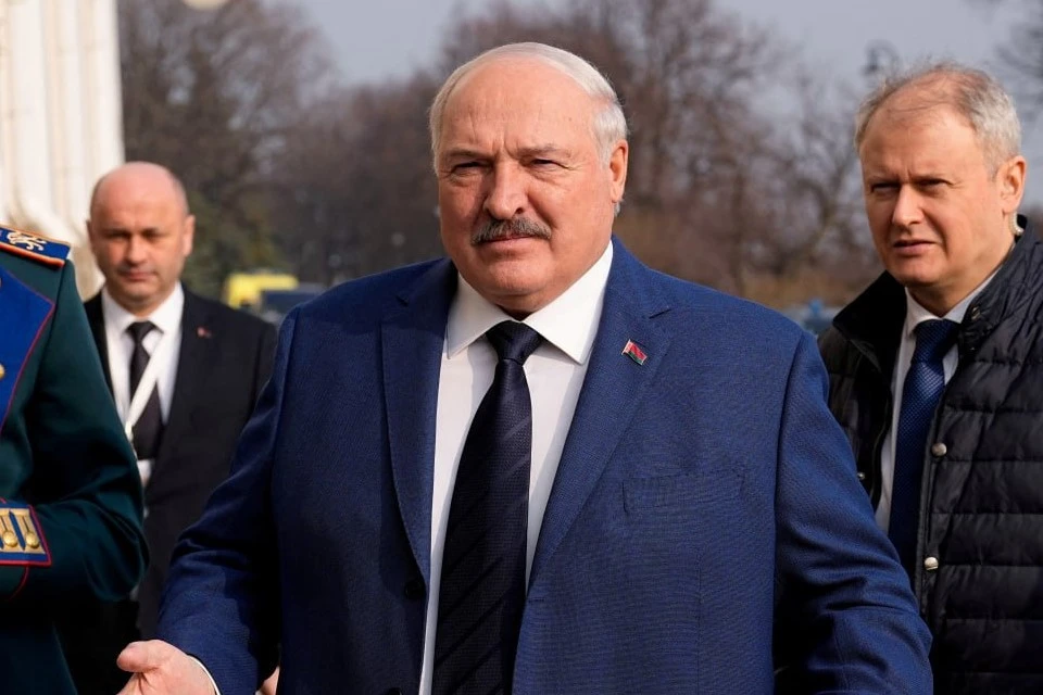Лукашенко заявил, что из всех депутатов только он выступил против распада СССР