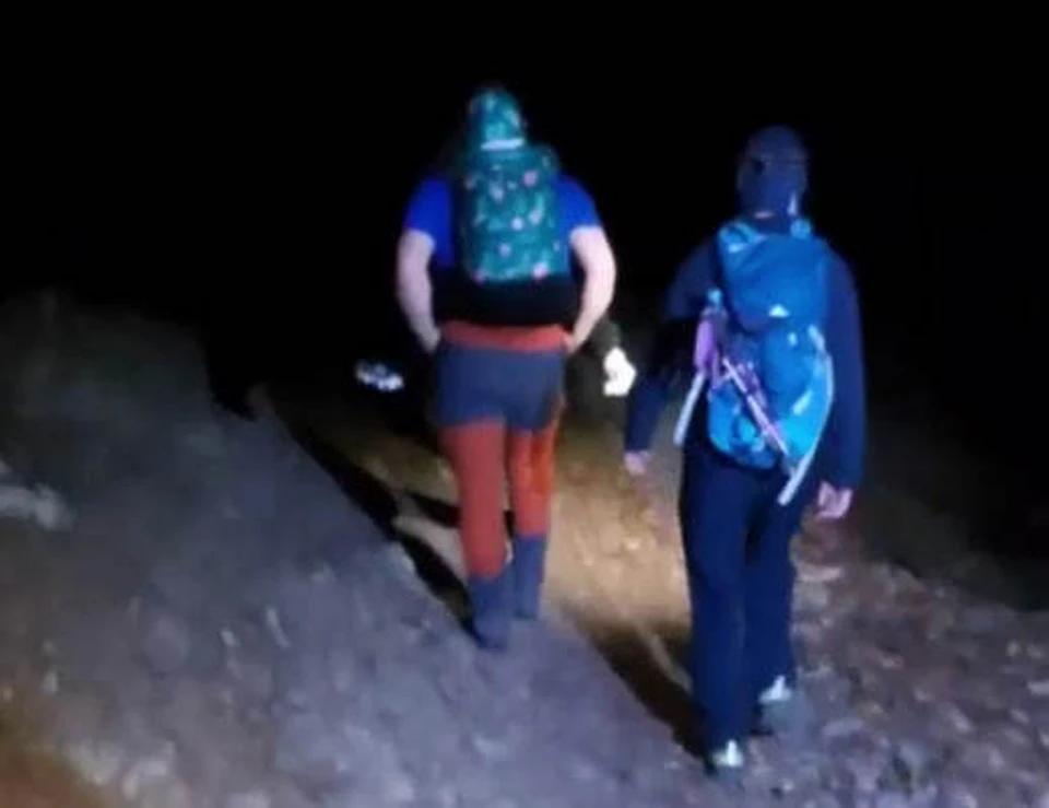 В горах темнеет очень быстро. Фото: @crimea_mchs