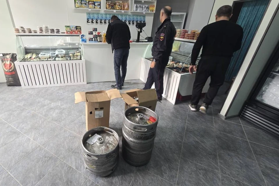 В Новороссийске с начала года изъяли более 4 тысяч литров незаконного алкоголя. Фото: t.me/kravchenko_glava_nvrsk