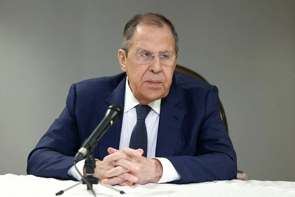 Лавров: Зеленский понимает, что его дни сочтены и его светлый образ давно померк