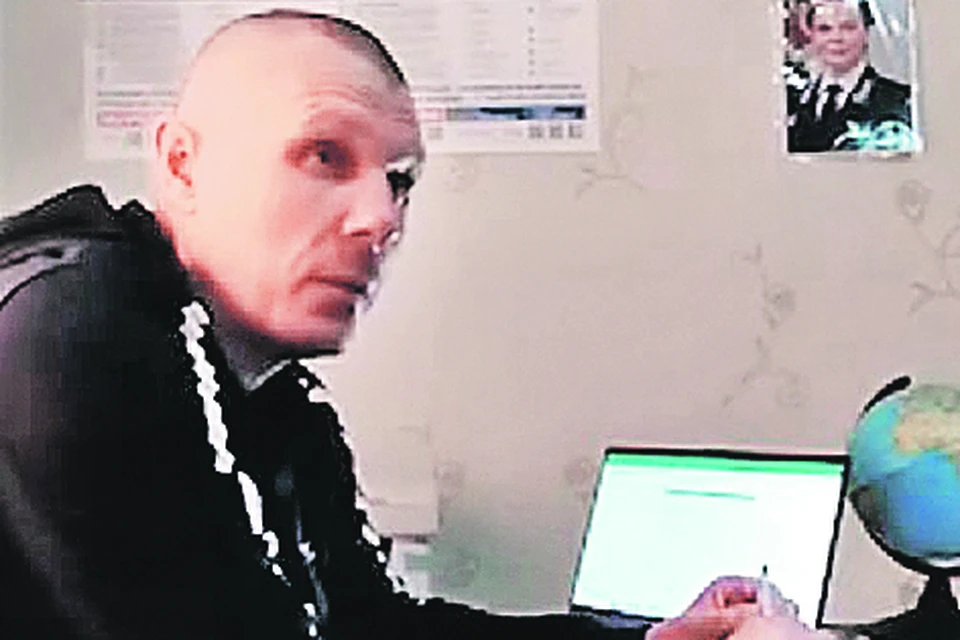 В Акимовке с ветеранами работает Виталий Зиновьев, сам прошедший через ранение и реабилитацию.
