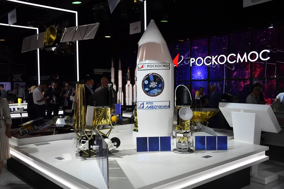 «Роскосмос» утвердил состав экипажей «Союза МС-27»
