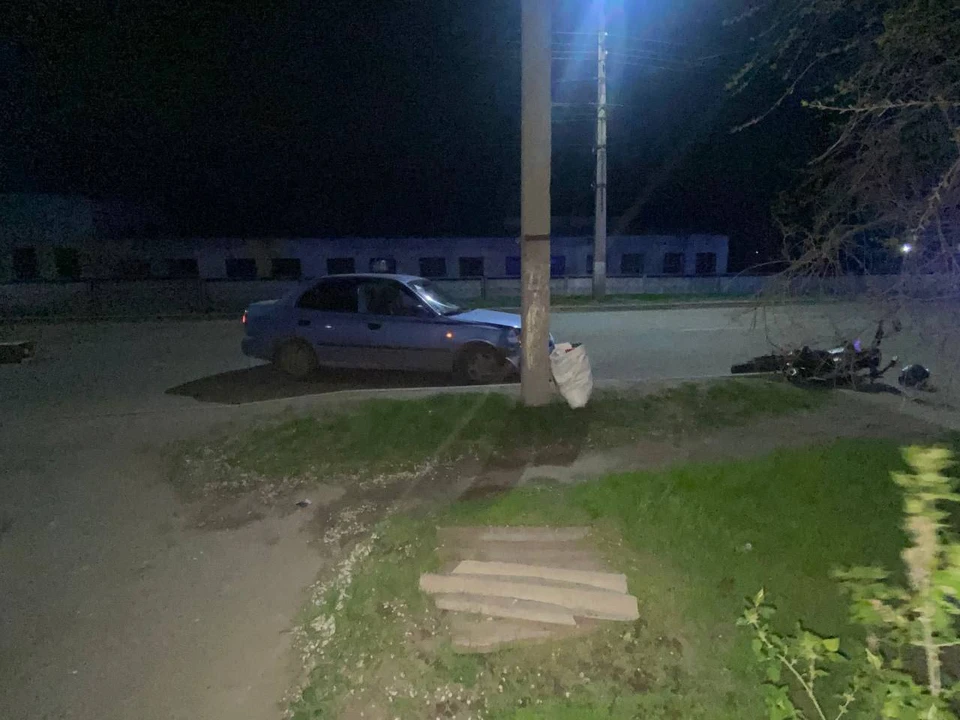 Оба мотоцикла столкнулись с иномарками. ФОТО: УГИБДД МВД по Луганской Народной Республике