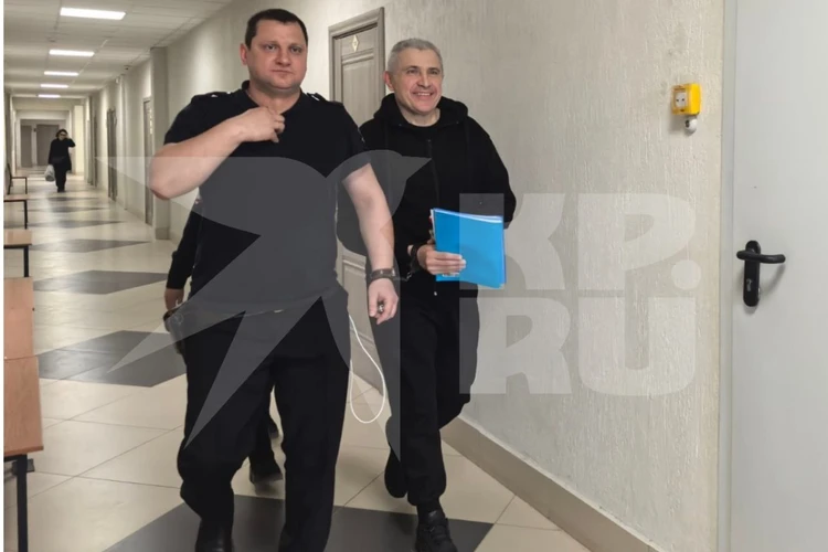 Громкий звук в деле о дорожной афере: на встречу к экс-министру Пивкину пришли с включенным диктофоном