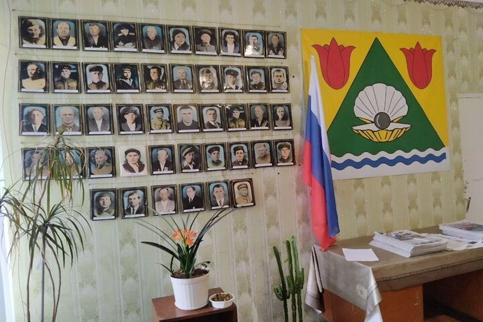 Стену памяти с утраченными еще недавно портретами героев войны создали в Раздольном. Фото: администрация Каланчакского округа