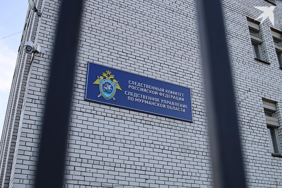 Теперь северянину вменяют хулиганство, незаконное проникновение в жилище и незаконную переделку оружия (его нашли у нарушителя дома).