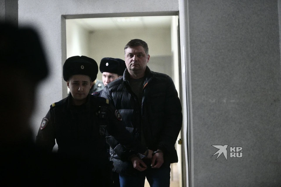 Экс-главе продлили арест до июня.