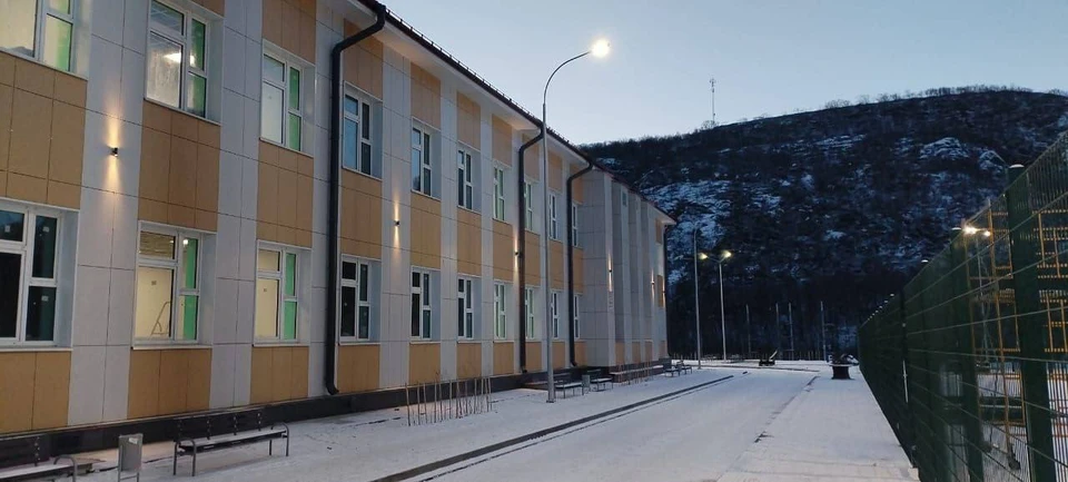 Печенгский округ получит в собственность школу, котельную и трансформаторную подстанцию. Фото: Правительство Мурманской области