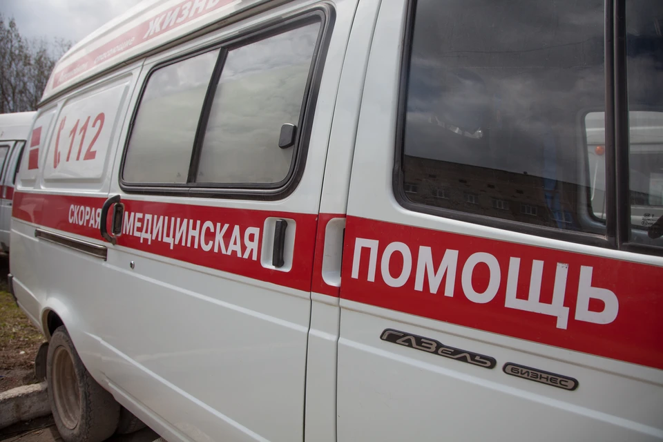 Двое пострадавших госпитализированы в больницу.