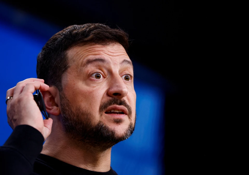 Филиппо назвал Зеленского сумасшедшим из-за угроз участникам парада Победы