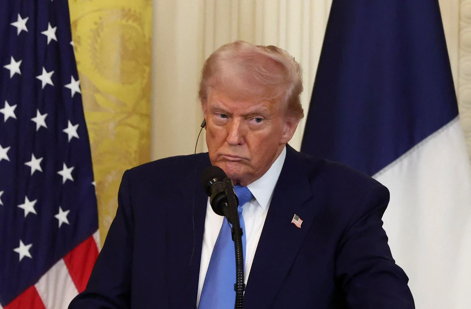 FT: Трамп усомнился в необходимости соблюдения Конституции США