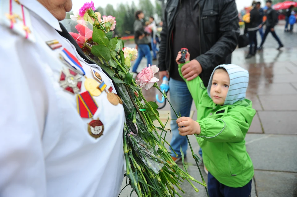 Выплаты были назначены в беззаявительном порядке и перечислены до празднования Дня Победы.