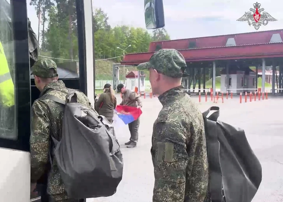 Всего из украинского плена в ходе обмена вернулись 205 военнослужащих. Фото: кадр с видео