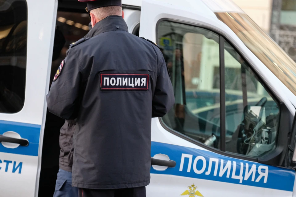 Решается вопрос о возбуждении уголовного дела.