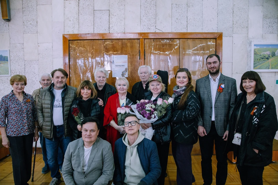 Артисты группы "Товарищ Кино" приехали в Ровеньки Луганской республики