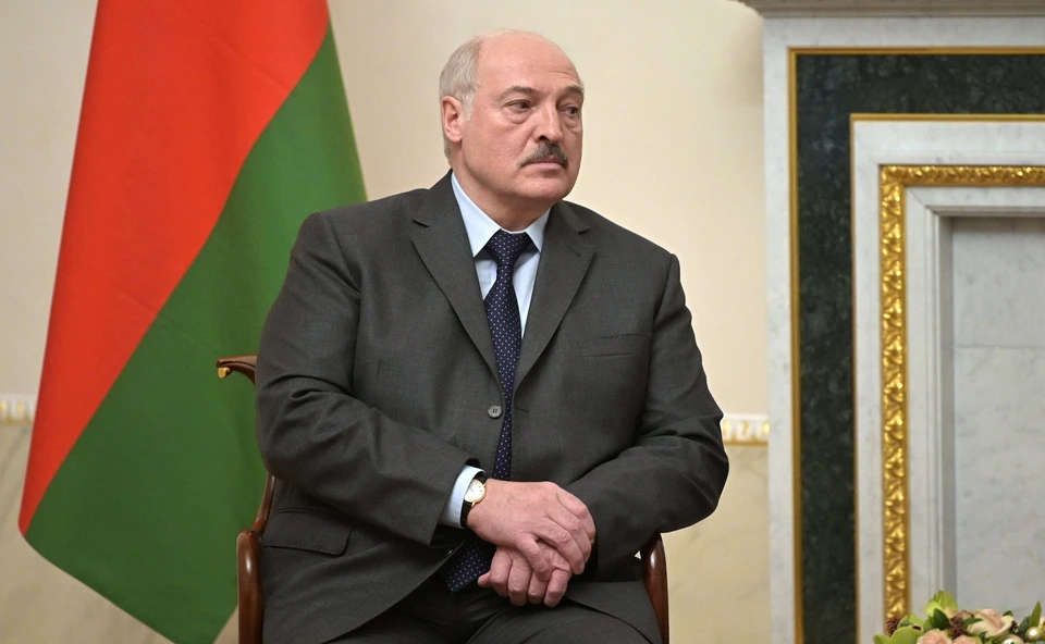 Лукашенко признался, что немного задержался у власти