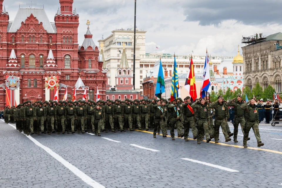 На параде Победы по Красной площади прошел расчет участников СВО. Фото: МО РФ