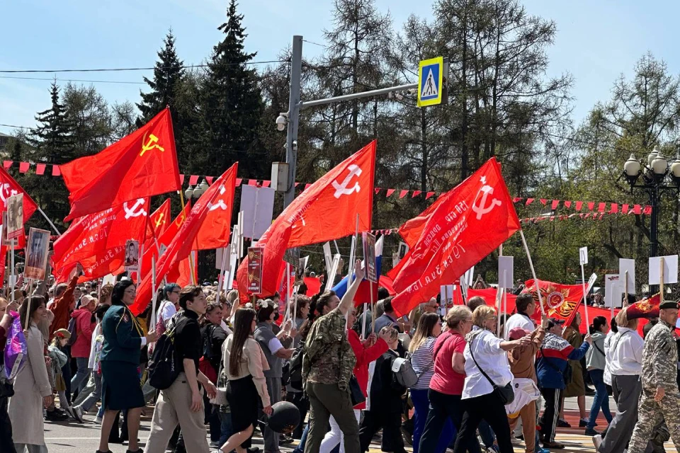В Иркутске продолжаются праздничные мероприятия ко Дню Победы.
