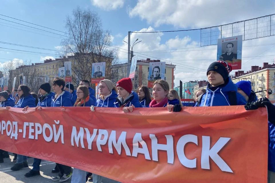 После долгого перерыва в Мурманске состоялось шествие «Бессмертного полка».