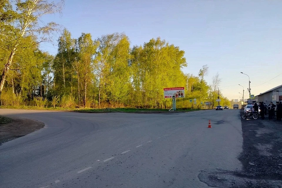 В Новосибирске скорая увезла девочку после ДТП с двумя питбайками. Фото: Госавтоинспекция по Новосибирской области