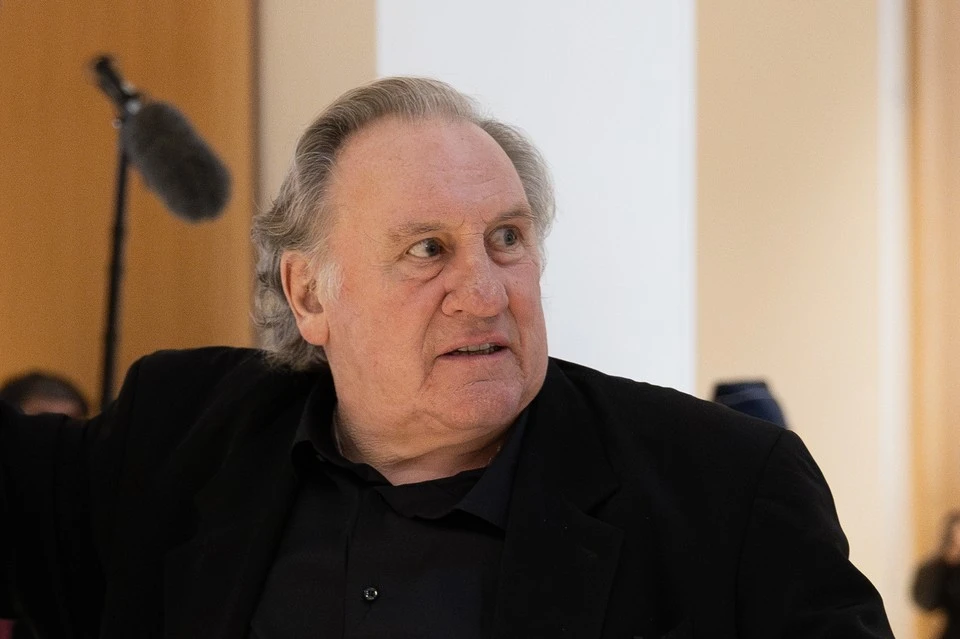 Суд в Париже приговорил актера Жерара Депардье к полутора годам условного срока