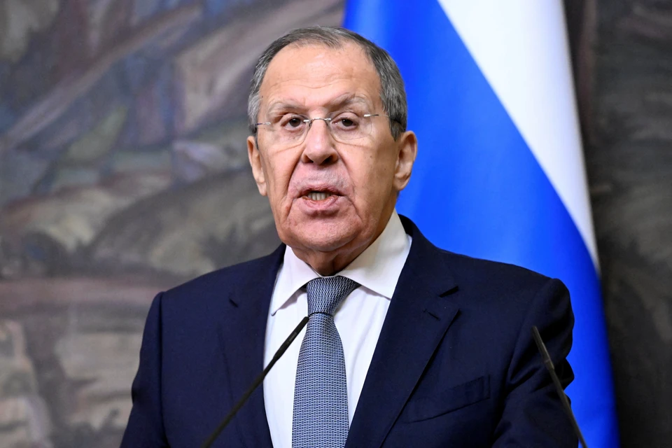 Лавров назвал Зеленского жалким человеком