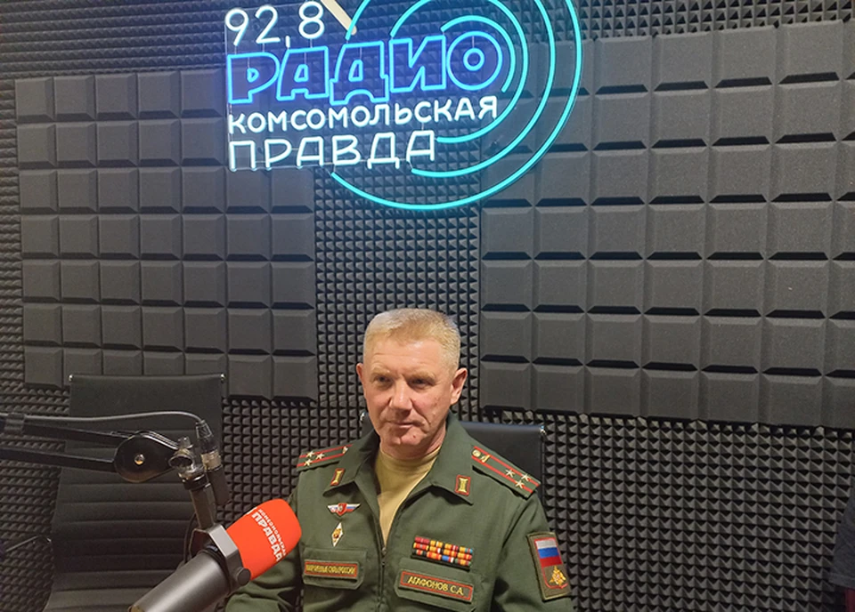 Нижегородцам рассказали, как поступить в военные училища.