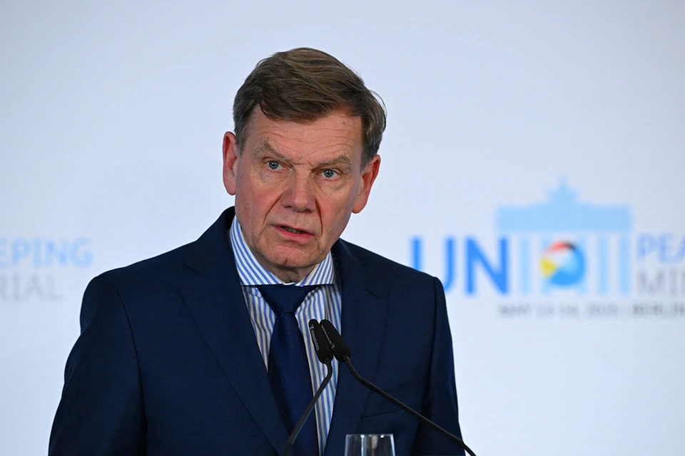 Bild: Глава МИД Германии вызвал скандал, объявив о повышении военных расходов