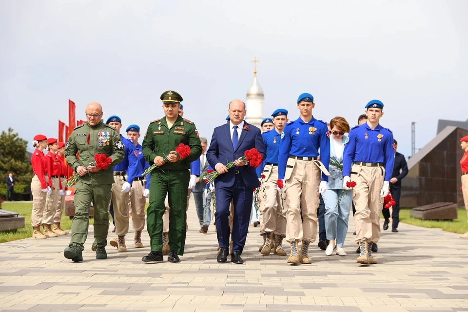 Юнармейцев чествовали на Самбекских высотах. Фото: администрация Ростова-на-Дону