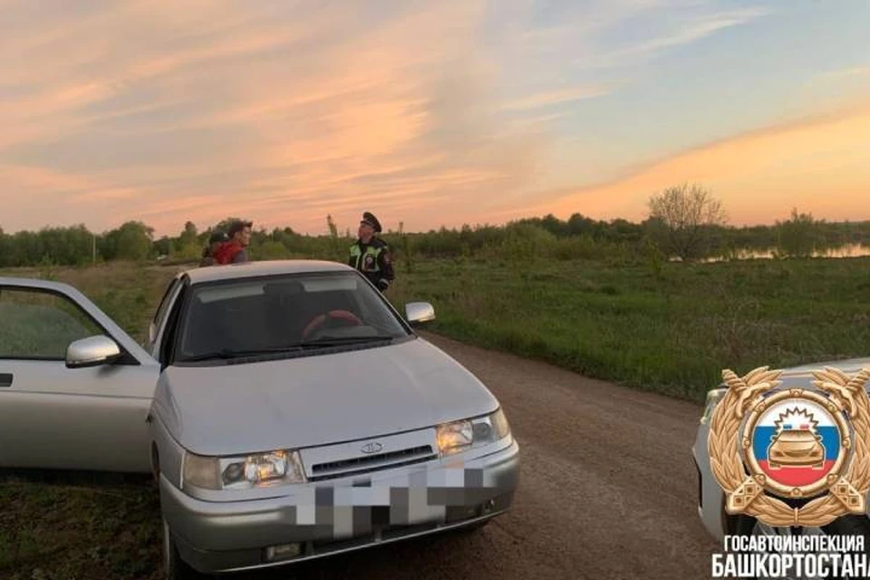 Полицейские изъяли у мужчин улов и все приспособления для рыбалки. Фото: Госавтоинспекция РБ.