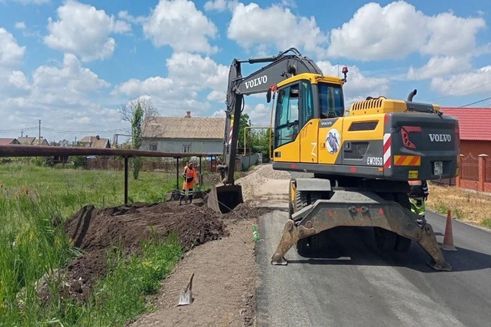 Подмосковье ремонтирует дороги в Новоазовском округе ДНР. Фото: Минтранс ДНР