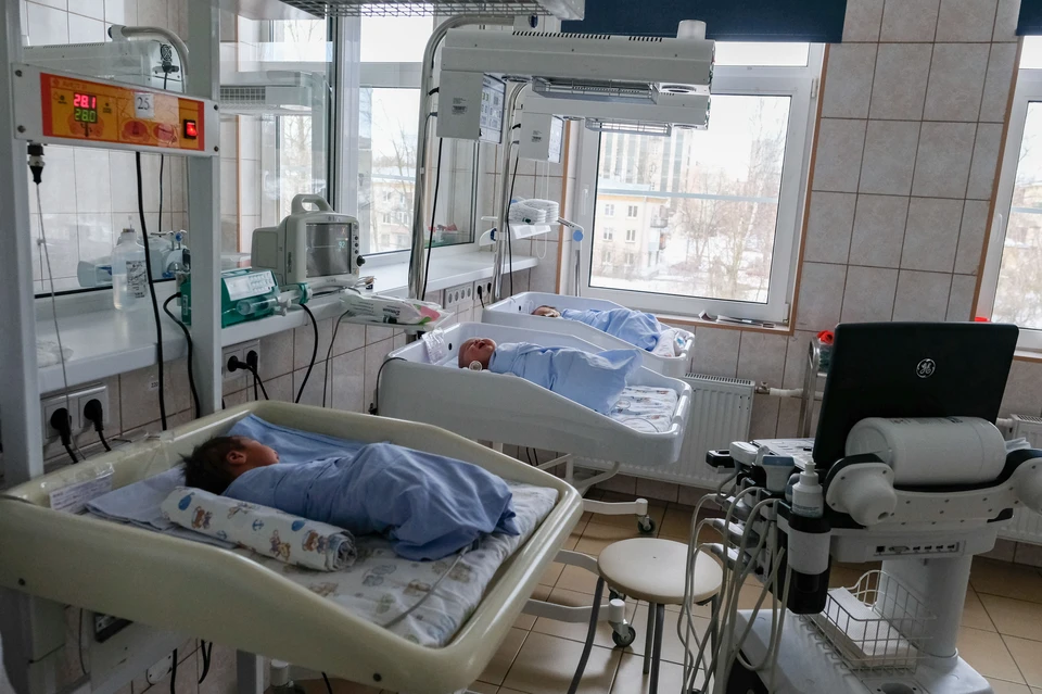 На свет появилась двойня – девочка весом 2 640 граммов и мальчик – 2 060 граммов